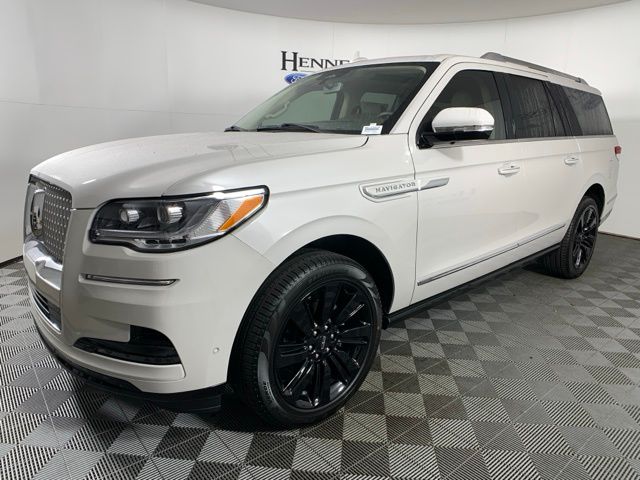 2024 Lincoln Navigator Reserve L photo 2