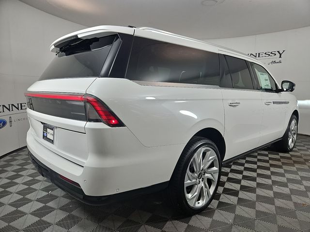 2025 Lincoln Navigator L Reserve photo 4