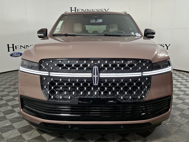 2025 Lincoln Navigator Black Label photo 2