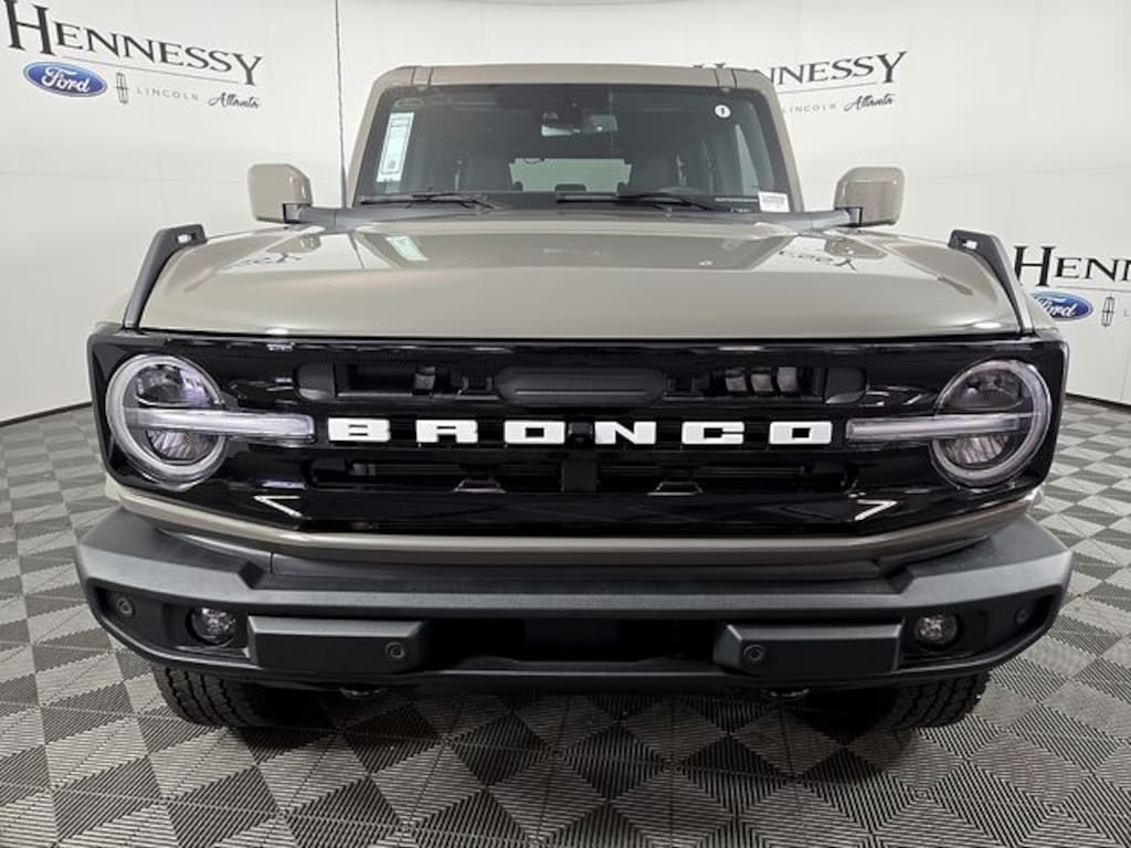 New 2026 Ford Bronco Outer Banks SUV