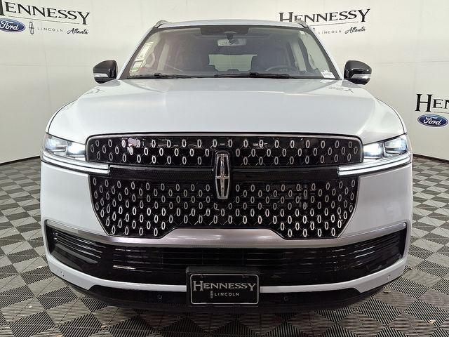 2025 Lincoln Navigator L Reserve photo 2