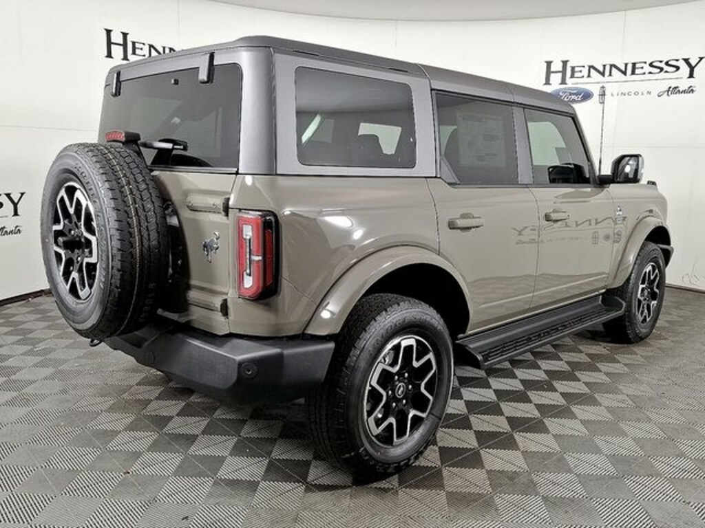 New 2025 Ford Bronco Outer Banks SUV