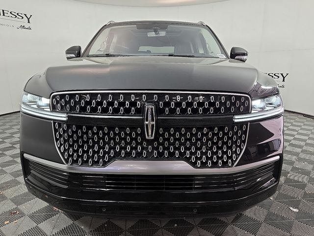 2025 Lincoln Navigator L Reserve photo 2