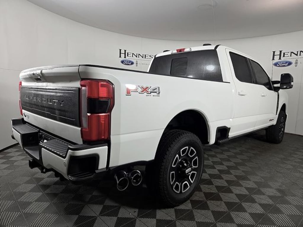 New 2025 Ford F-250 Truck Crew Cab