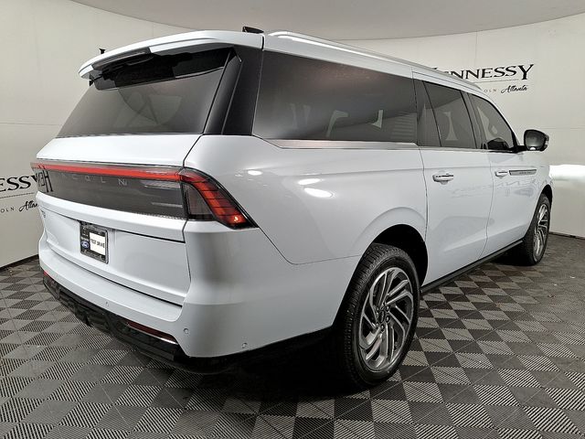 2025 Lincoln Navigator L Reserve photo 4