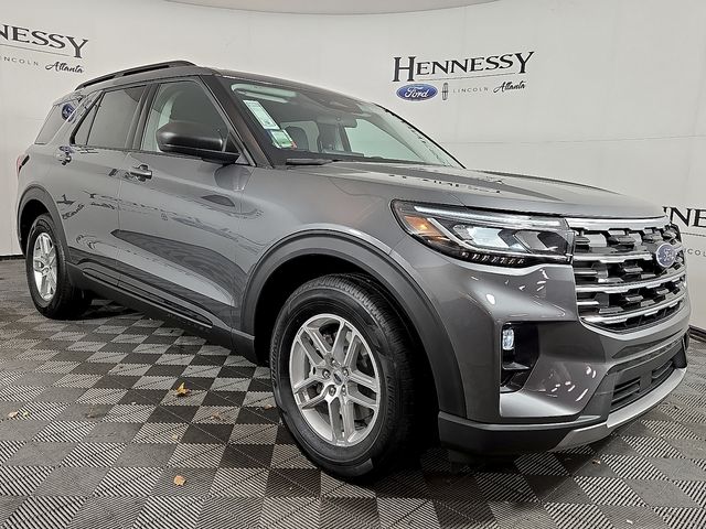 2026 Ford Explorer photo 2