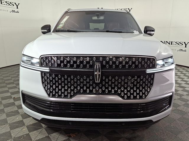 2025 Lincoln Navigator L Reserve photo 2