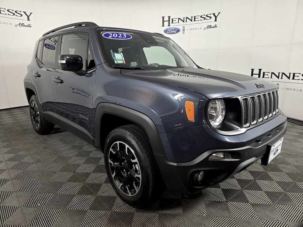 Used 2023 Jeep Renegade Latitude SUV