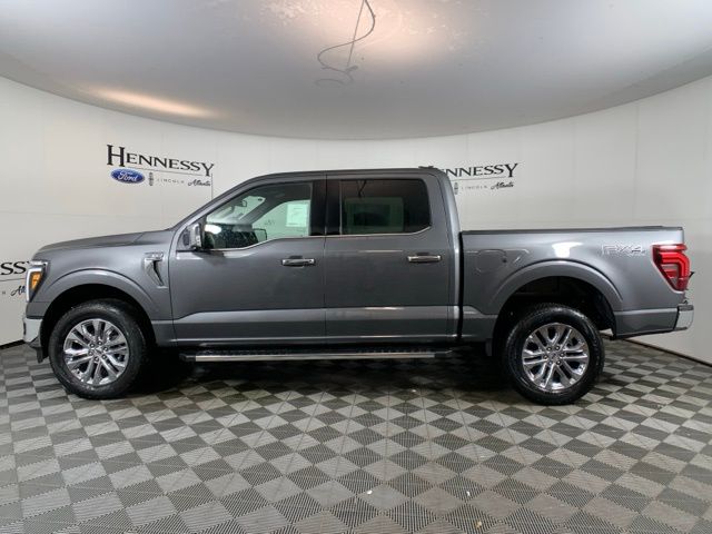 2025 Ford F-150 Lariat photo 3