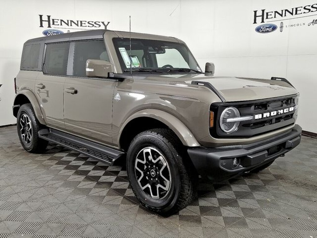 New 2025 Ford Bronco Outer Banks SUV