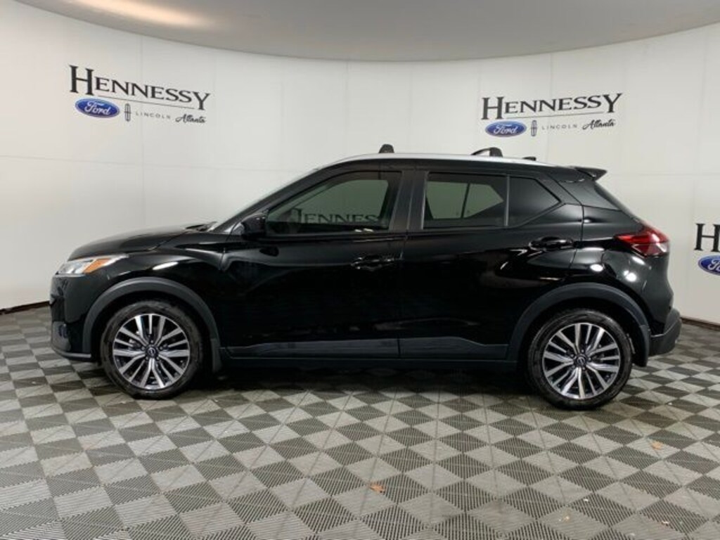 Used 2023 Nissan Kicks SV SUV