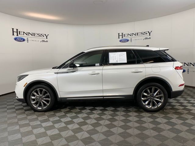 2021 Lincoln Corsair Standard photo 3