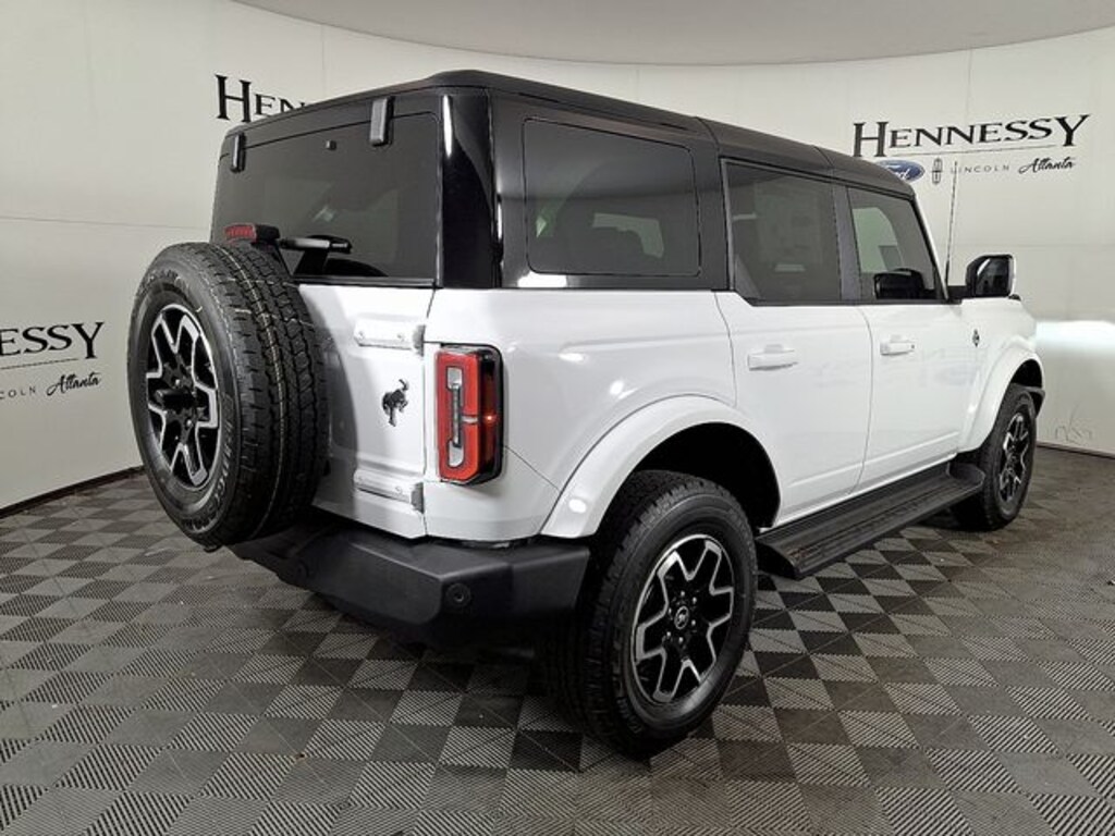 New 2025 Ford Bronco Outer Banks SUV