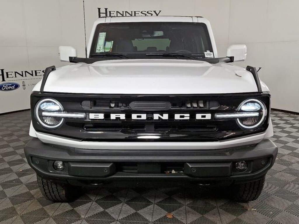 New 2025 Ford Bronco Outer Banks SUV