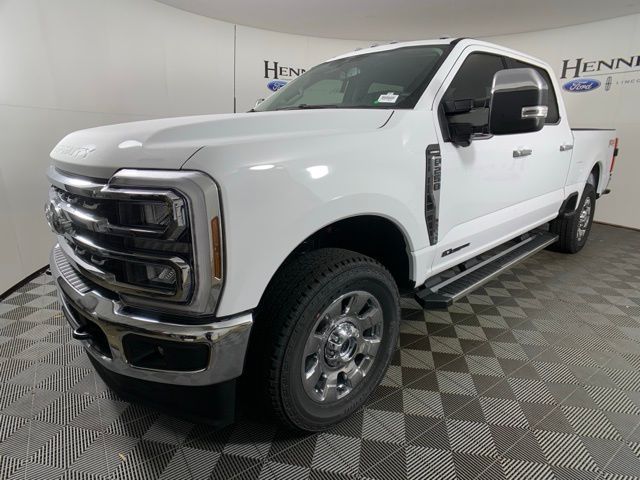 2025 Ford F-250 photo 2