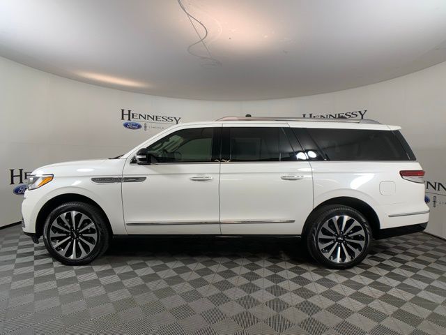 2024 Lincoln Navigator Reserve L photo 2