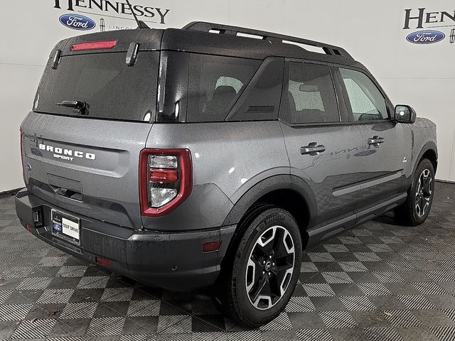 2023 Ford Bronco Sport Outer Banks photo 4