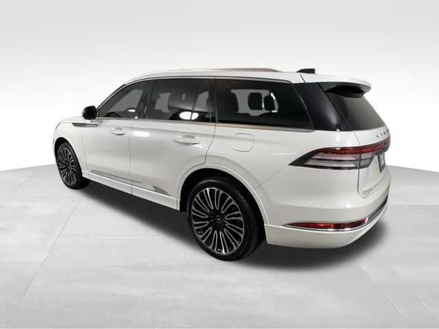 2025 Lincoln Aviator Black Label photo 4