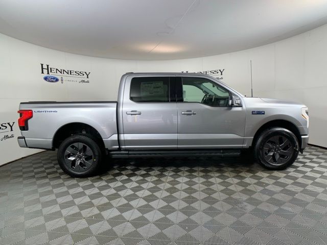 2025 Ford F-150 Lightning Flash - Photo 9
