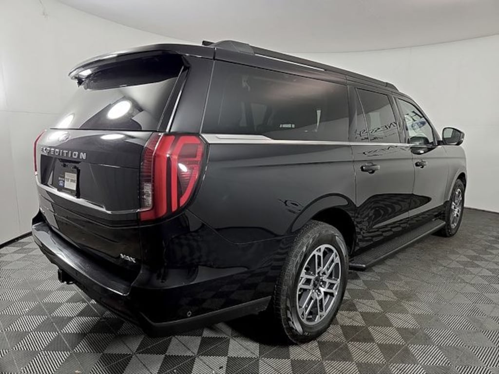 Used 2025 Ford Expedition Max Active SUV