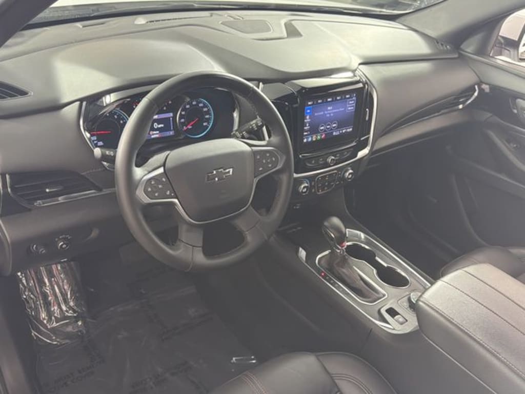 Used 2023 Chevrolet Traverse RS SUV
