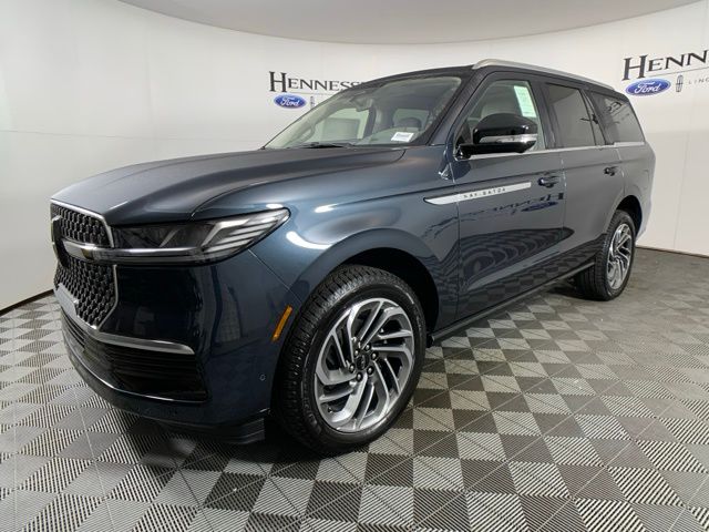 2025 Lincoln Navigator Reserve photo 2