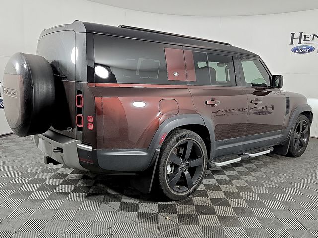 2023 Land Rover Defender 130 SE photo 4