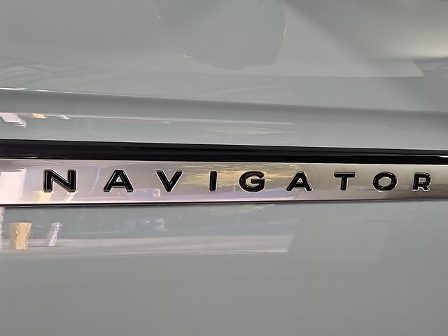 2025 Lincoln Navigator Reserve L - Photo 23