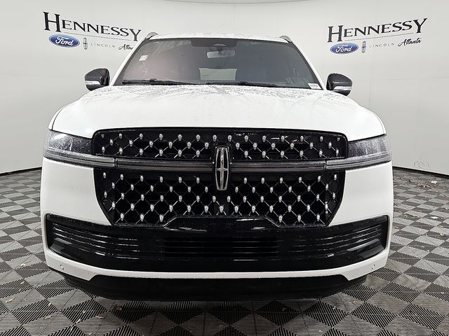2025 Lincoln Navigator Black Label photo 2