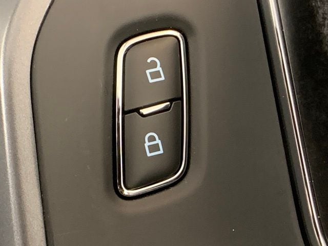 2025 Ford F-150 Lightning Flash - Photo 35