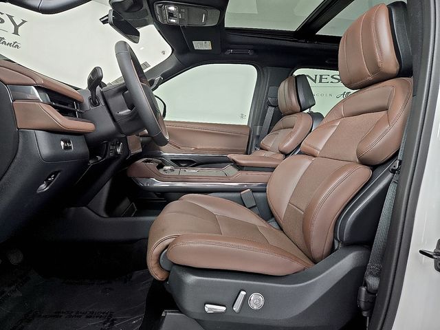 2025 Lincoln Navigator Reserve - Photo 13