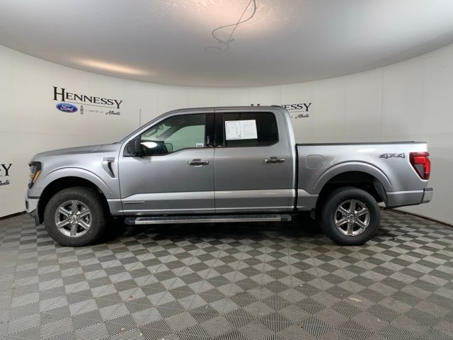 2024 Ford F-150 XLT photo 3