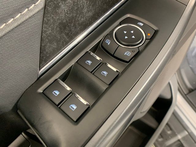 2025 Ford F-150 Lightning Flash - Photo 31