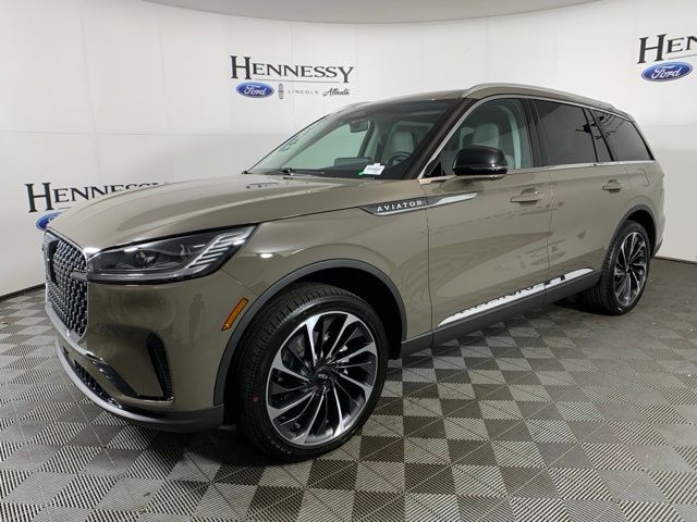 2025 Lincoln Aviator Reserve photo 2