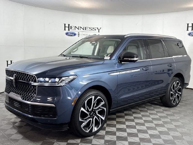 2027 Lincoln Navigator