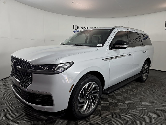 2026 Lincoln Navigator Premiere