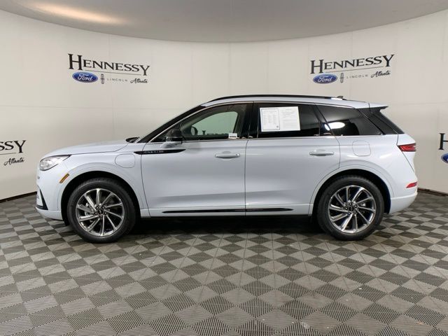 2025 Lincoln Corsair Grand Touring photo 3