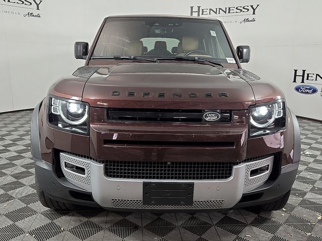 2023 Land Rover Defender 130 SE photo 2