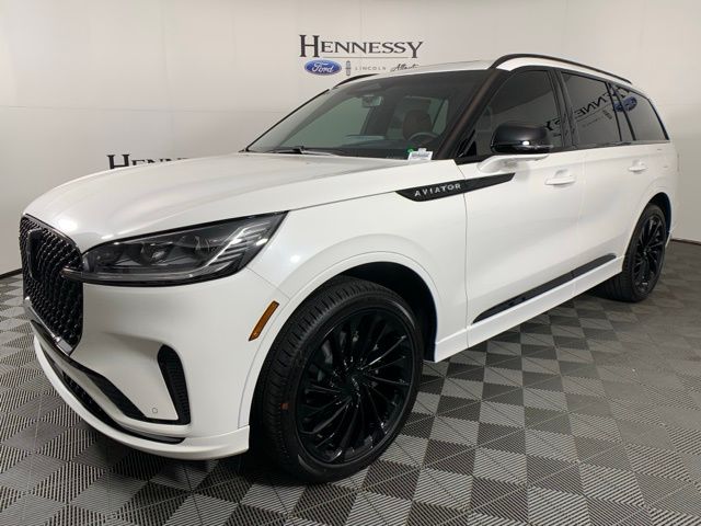 2025 Lincoln Aviator Reserve photo 2