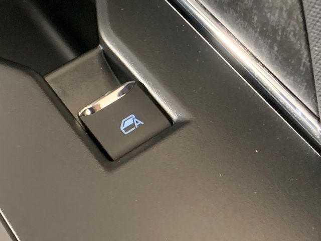 2025 Ford F-150 Lightning Flash - Photo 36