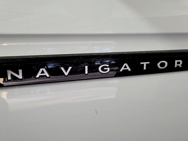 2025 Lincoln Navigator Black Label - Photo 22