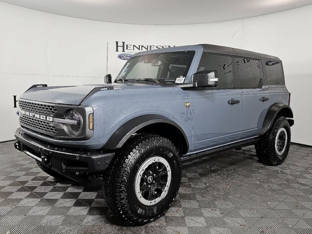 Used 2025 Ford Bronco Badlands SUV