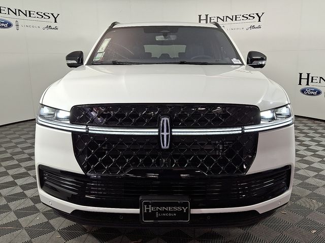 2025 Lincoln Navigator L Reserve photo 2