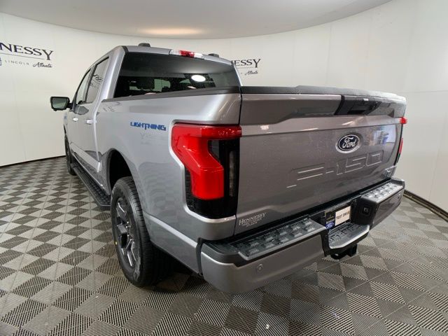 2025 Ford F-150 Lightning Flash - Photo 5