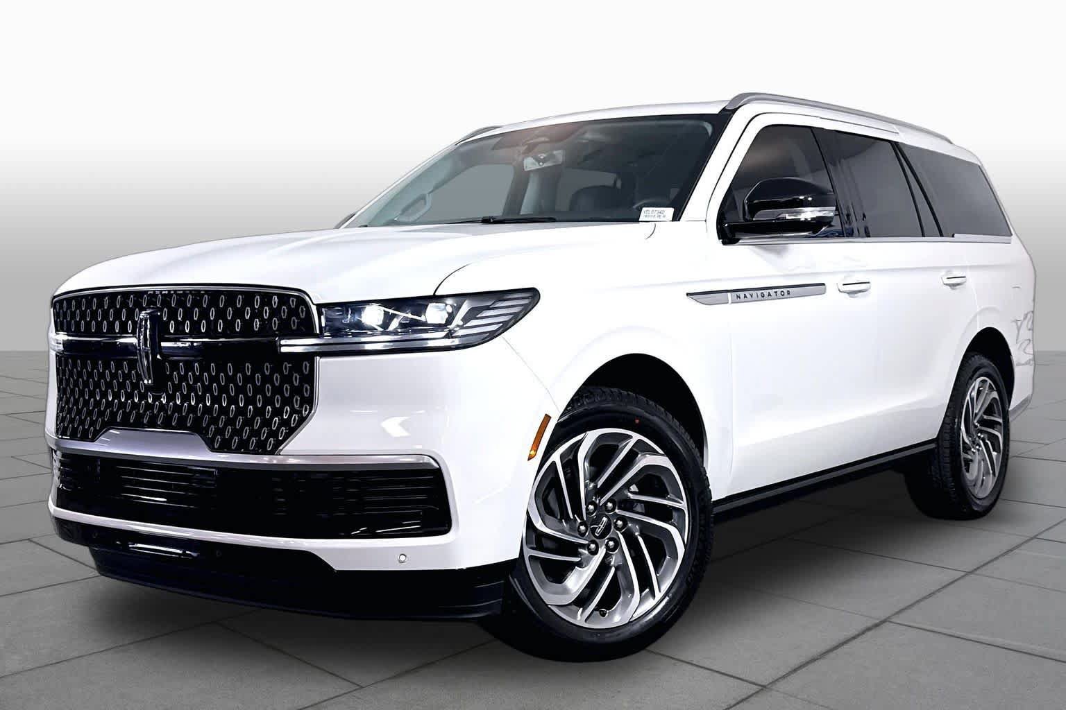 2027 Lincoln Navigator