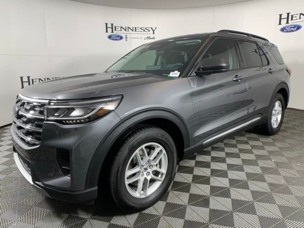 Used 2025 Ford Explorer Active SUV