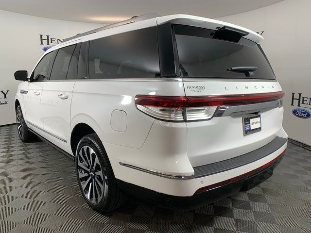 2024 Lincoln Navigator Reserve L photo 2