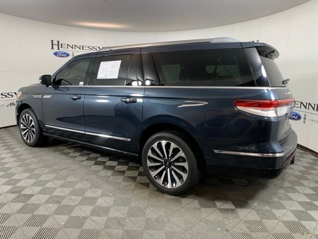 2022 Lincoln Navigator L Reserve photo 3