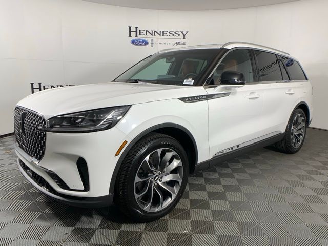 2025 Lincoln Aviator Reserve photo 2