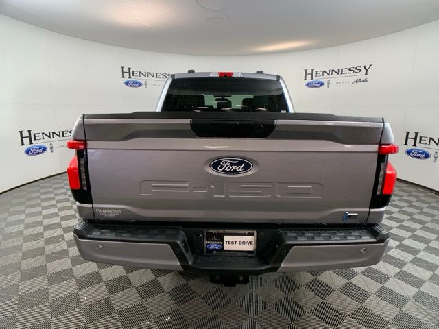 2025 Ford F-150 Lightning Flash - Photo 6